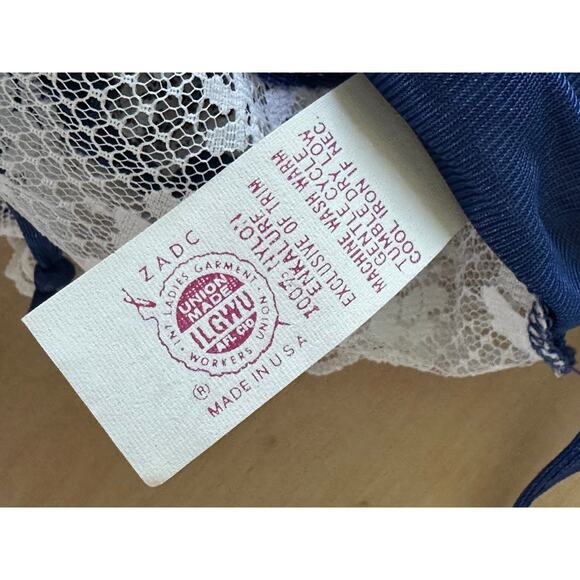 Vintage Lingerie Teddy Size Small/4-6 Navy White Lace Trim Sexy Romantic Tank - Picture 2 of 6